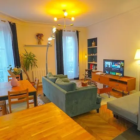 Cozy Spacious Flat@pigalle Parijs